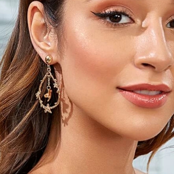 Nikkiwallflower Jewelry - *Posey* Bird Drop Earrings